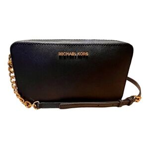 Michael Kors Jet Set Travel Crossbody Black gold chain strap - NEW